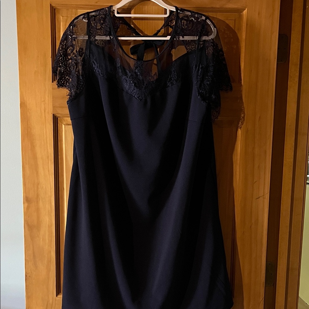 Elegant Navy Lace Dress
